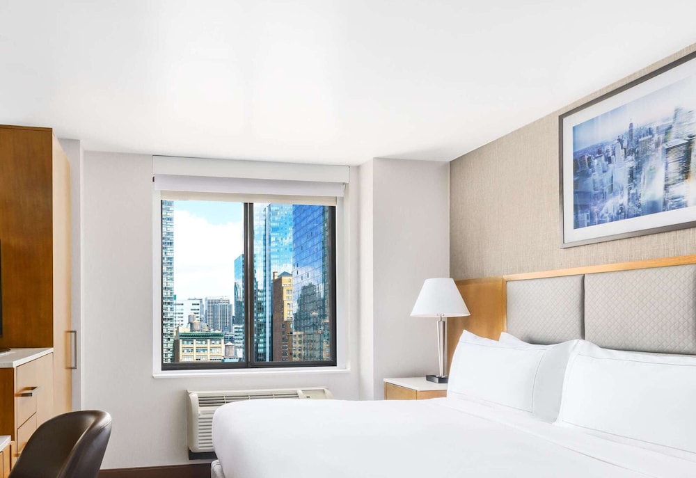 DoubleTree by Hilton Hotel New York City Chelsea - photo 17
