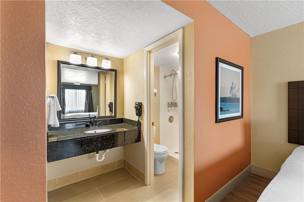 Best Western Space Shuttle Inn - photo 13