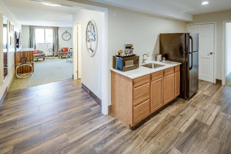 DoubleTree by Hilton Huntington - photo 110