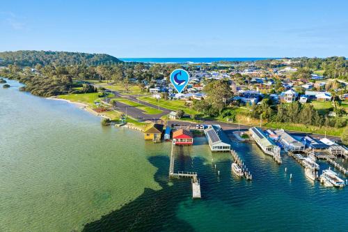 21 Riverside Drive Narooma - carbon neutral hotel in Narooma
