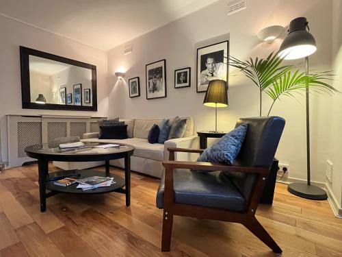 The Bromptons Luxury South Kensington Apartment — 4-Star Luxury Hotel in London, United Kingdom