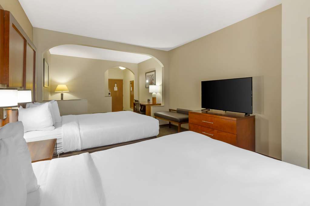 Comfort Suites Inn at Ridgewood Farm - photo 15