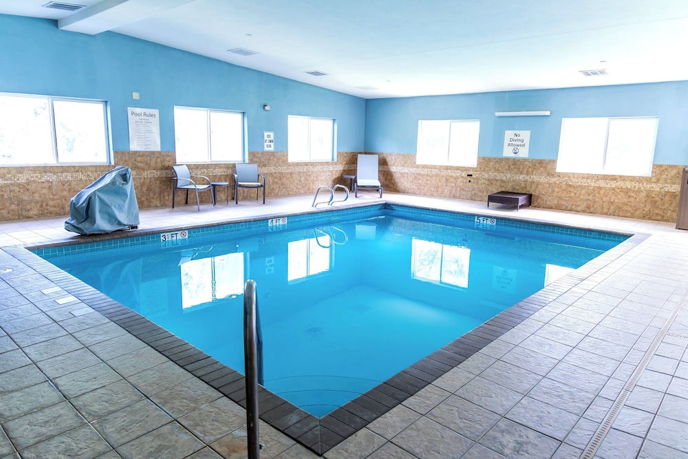 Holiday Inn Express Hotel & Suites Torrington by IHG - photo 23