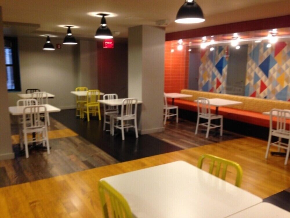 EC New Yorker Student Residence - photo 3