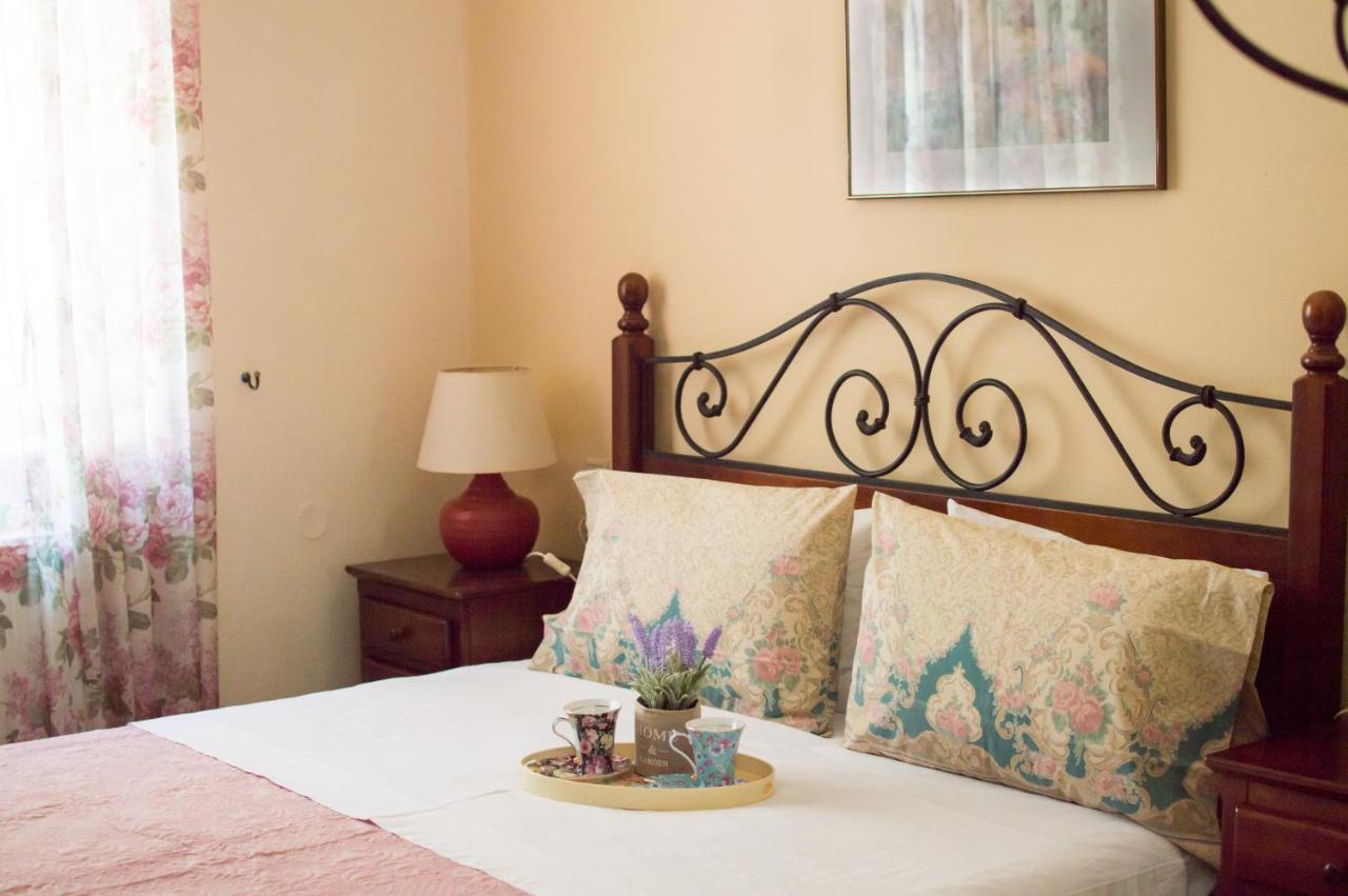 Elizabeth's Place — 4-Star Luxury Hotel in Irakleion, Greece