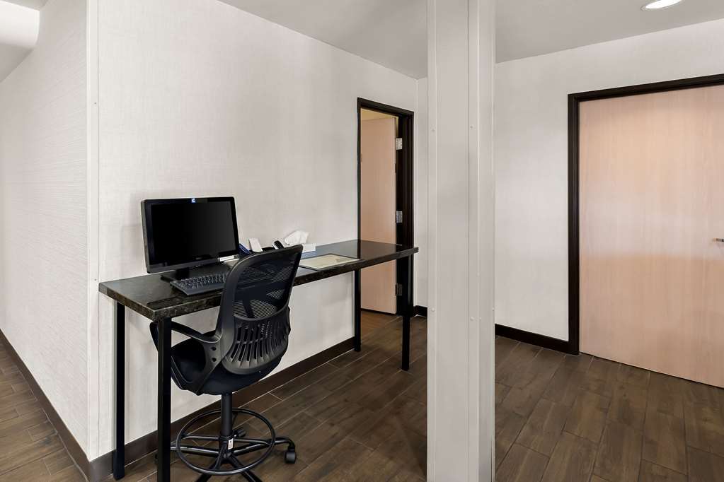 Comfort Inn & Suites near Kino Sports Complex - photo 25