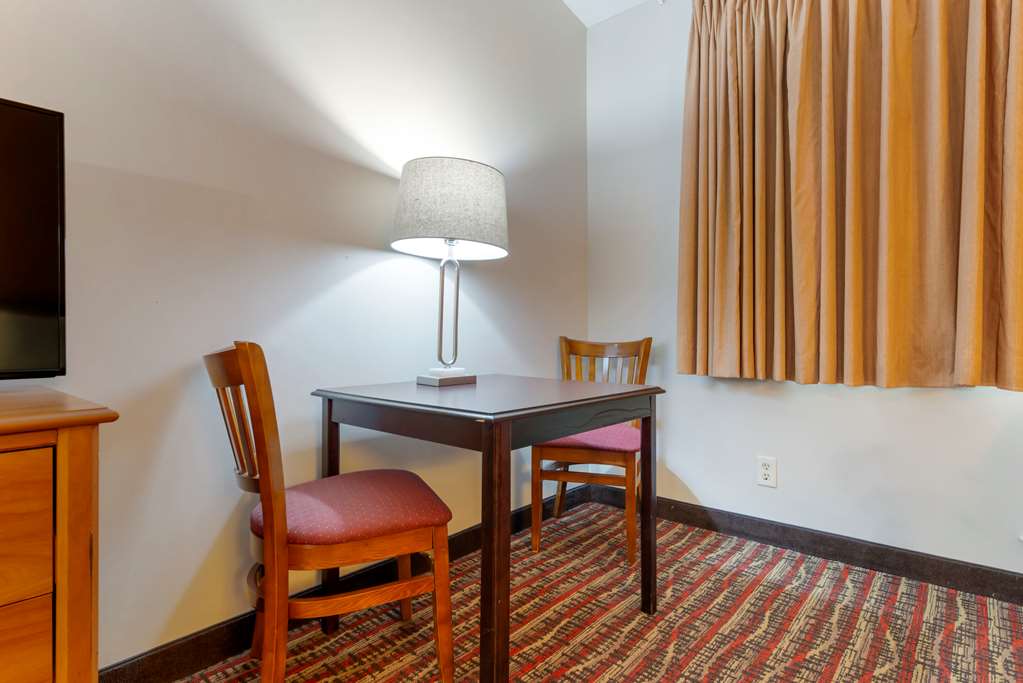 Econo Lodge Lakeview - photo 28