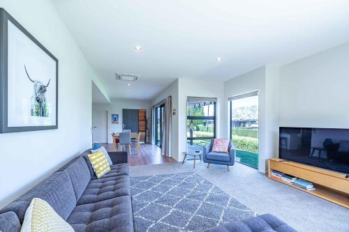 Hoheria Mountain Lodge — 4-Star Luxury Hotel in Wanaka, New Zealand