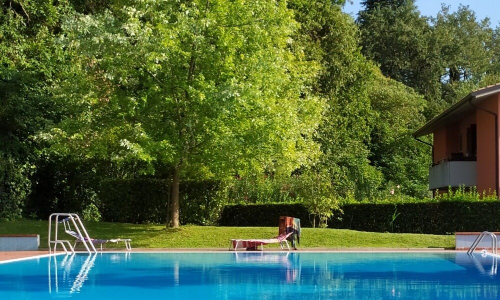 Rosalinde House — 4-Star Luxury Hotel in Lazise, Italy