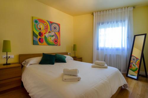 Devesa Park Apartment with Private Parking — 4-Star Luxury Hotel in Girona, Spain