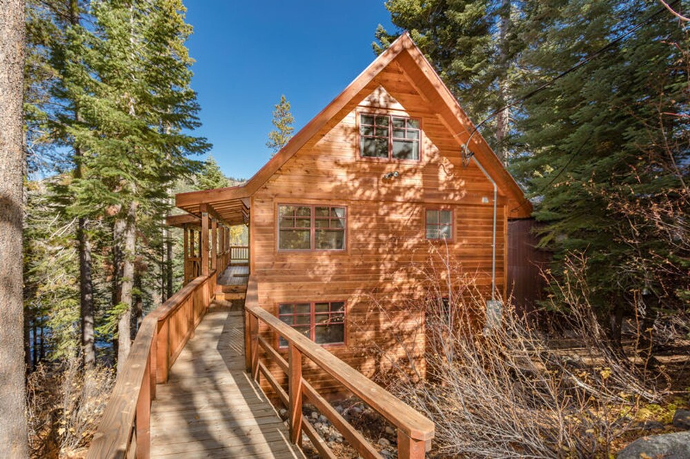 Donner Bliss by Tahoe Mountain Properties — 4-Star Luxury Hotel in Truckee, United States