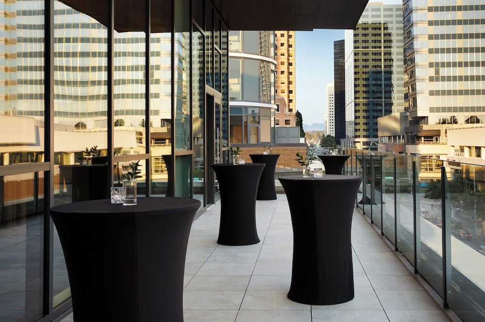 Intercontinental Hotels Seattle Bellevue By IHG - photo 73