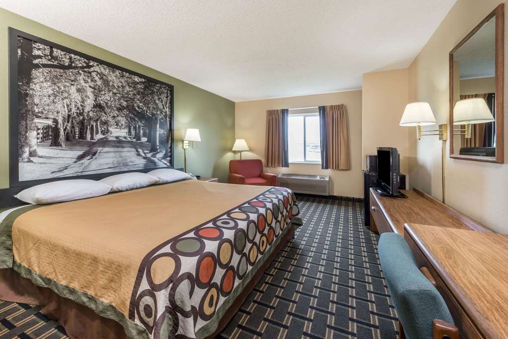 Super 8 by Wyndham Greenville - photo 9