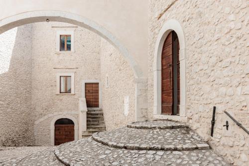Costa di Maggio Ospitalità — 4-Star Luxury Hotel in Fontecchio, Italy