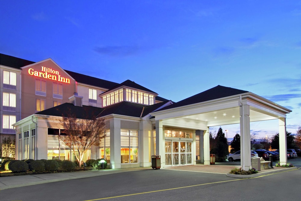 Hilton Garden Inn Chesapeake Greenbrier - featured photo