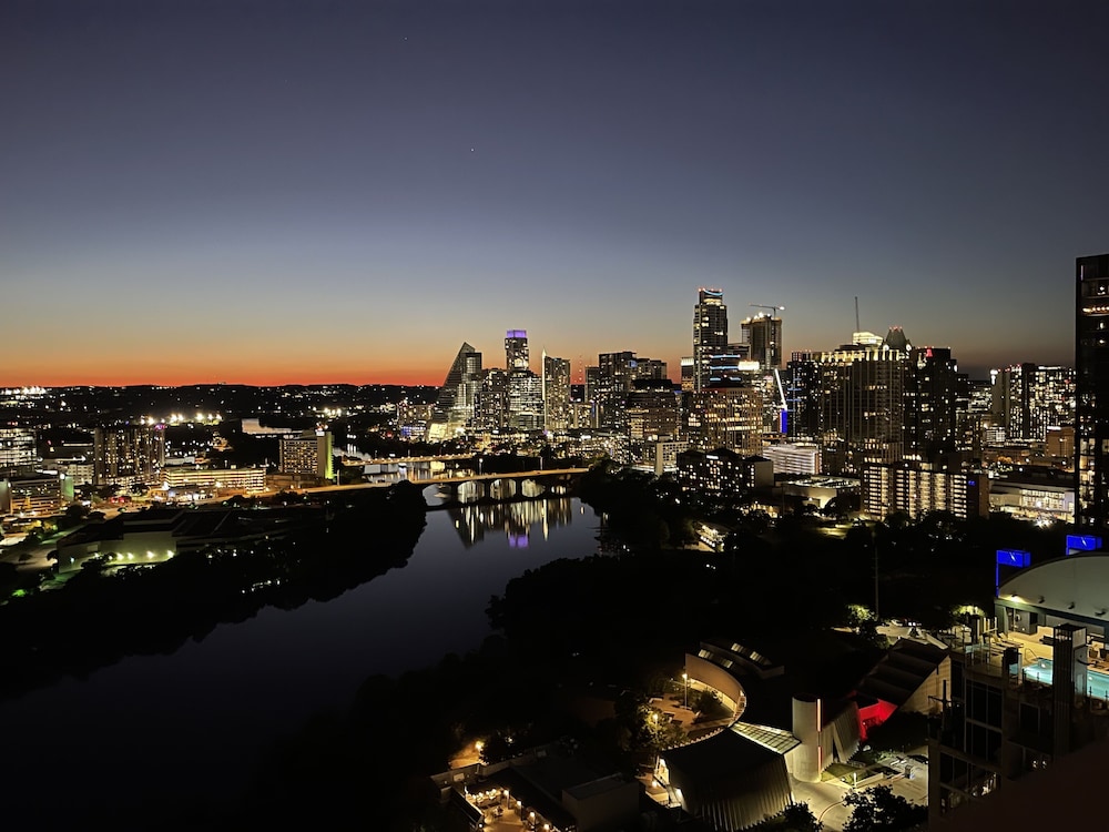 Austin Condo Hotel - photo 838