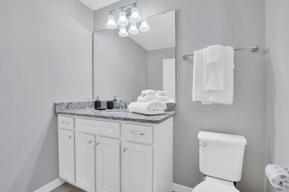 5 Bed With Fantastic Game Room In Fun Resort 5 Bedroom Townhouse by RedAwning - photo 29