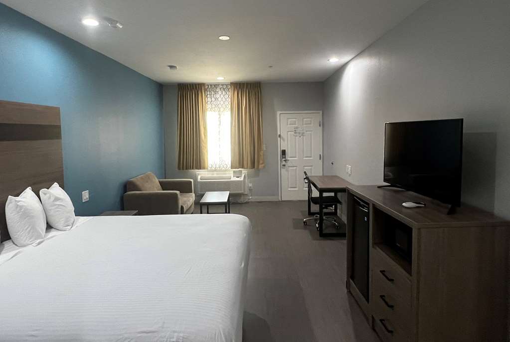 Baymont by Wyndham Freeport Texas - photo 25