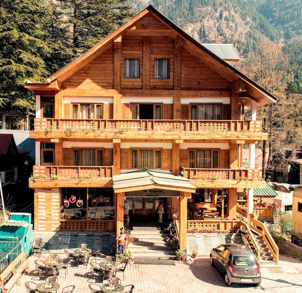 The Whispering Inn — 4-Star Luxury Hotel in Manali, India