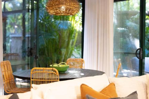 Palm Villa — 4-Star Luxury Hotel in Byron Bay, Australia