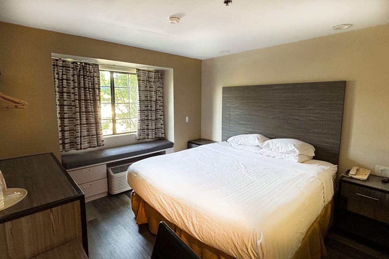 Travelodge by Wyndham Arlington Dallas Area - photo 5