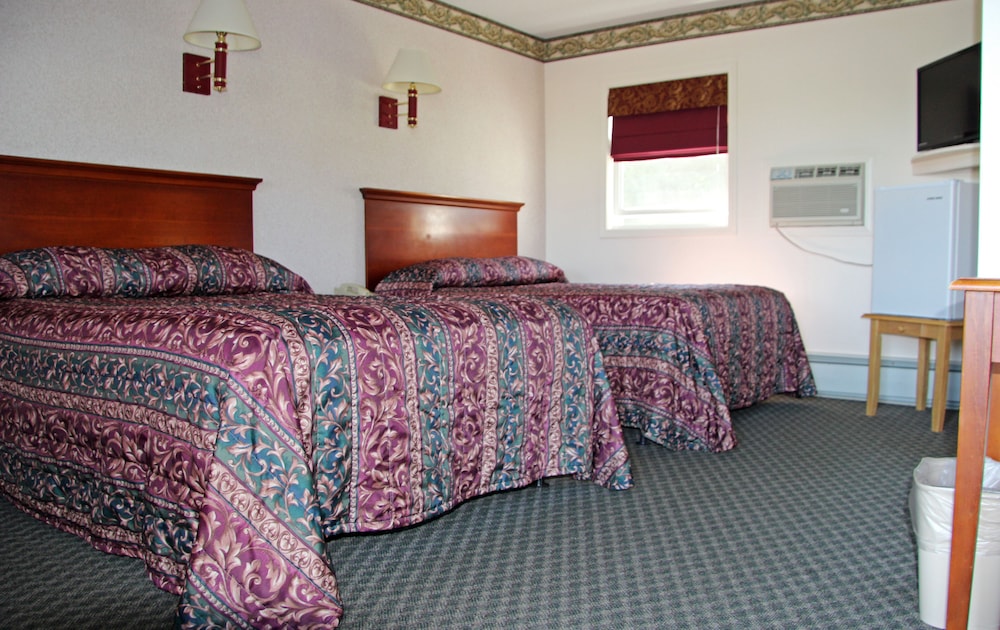 Potsdam Inn - photo 9