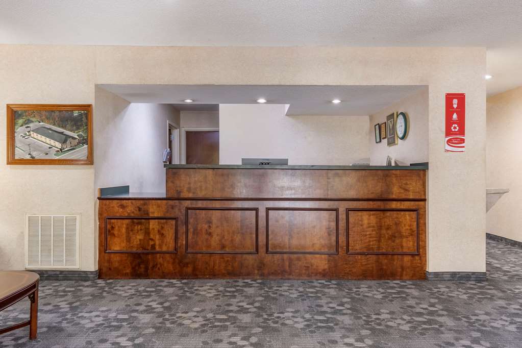 Econo Lodge Saint Stephen - photo 6