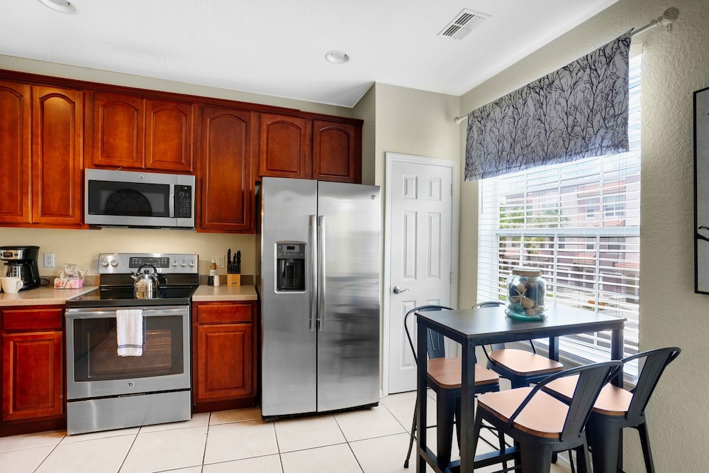 Spacious Townhome W patio & Garage Sleeps10 - photo 25