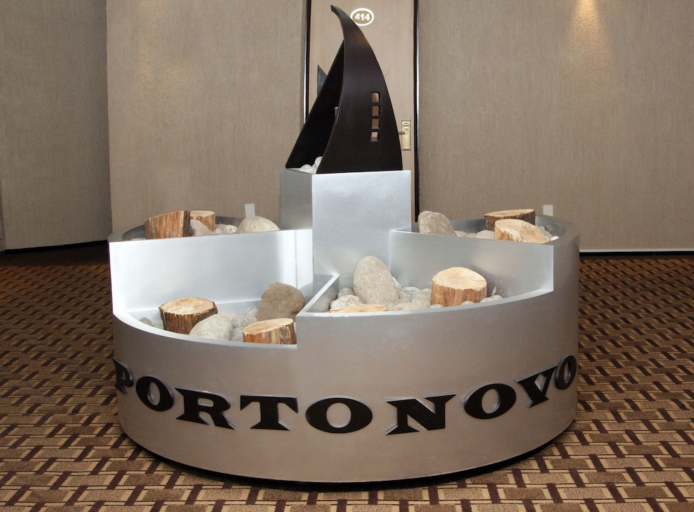 Portonovo Hotel & Suites