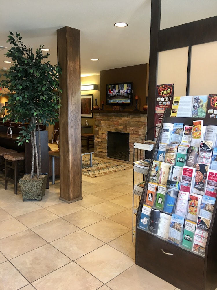 Microtel Inn And Suites Minot - photo 26