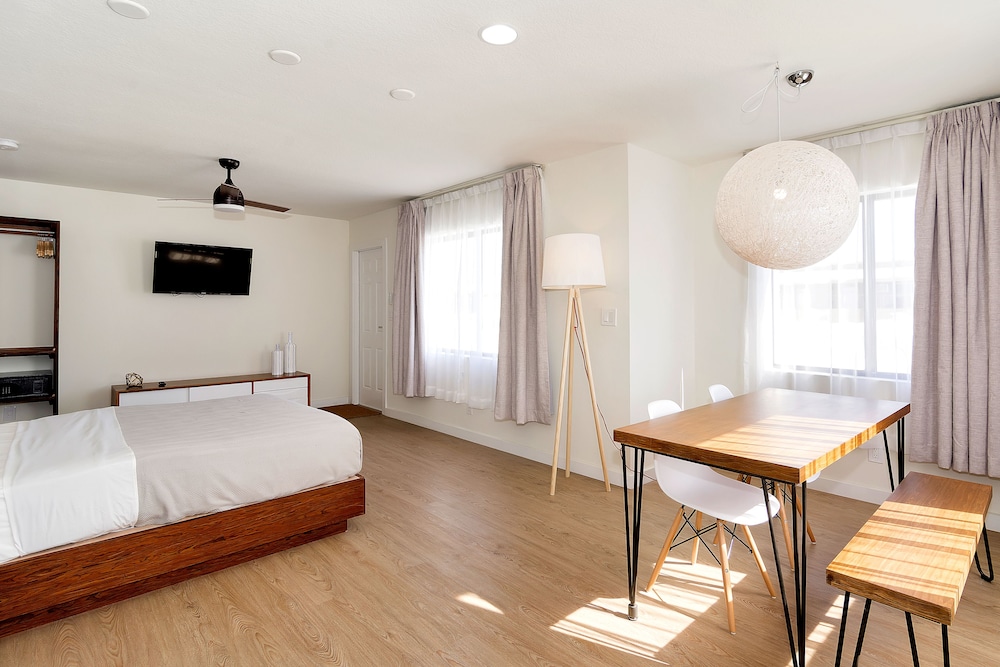 Beach Rooms Inn Hollywood Beach - photo 21