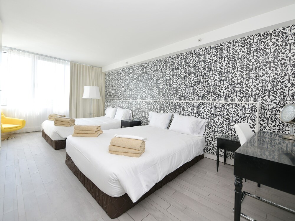 5 Condo Hotel South Beach 2 Queen and 1 King 821 - photo 8