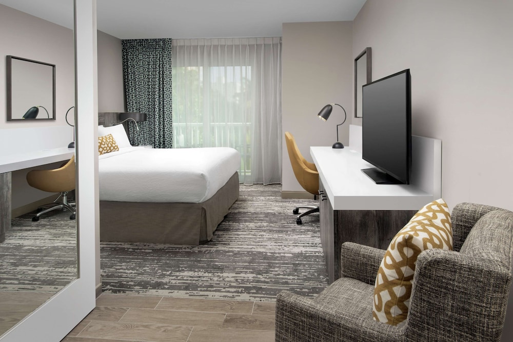 Hilton Garden Inn Miami Brickell South - photo 13