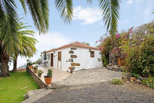 Casa Rural Ciso — 4-Star Luxury Hotel in Tijarafe, Spain