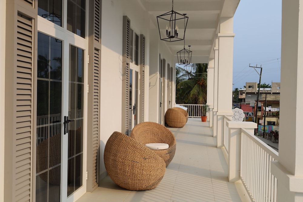 The Ellysian Apartments — 4-Star Luxury Hotel in Placencia, Belize