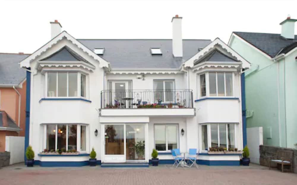 Rusheen Bay House — 4-Star Luxury Hotel in Gaillimh, Republic of Ireland
