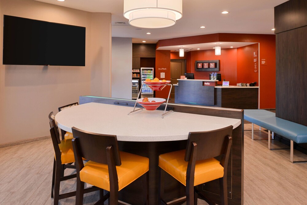 TownePlace Suites by Marriott Laplace - photo 20