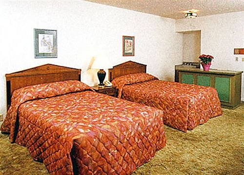 Somerset House Motel