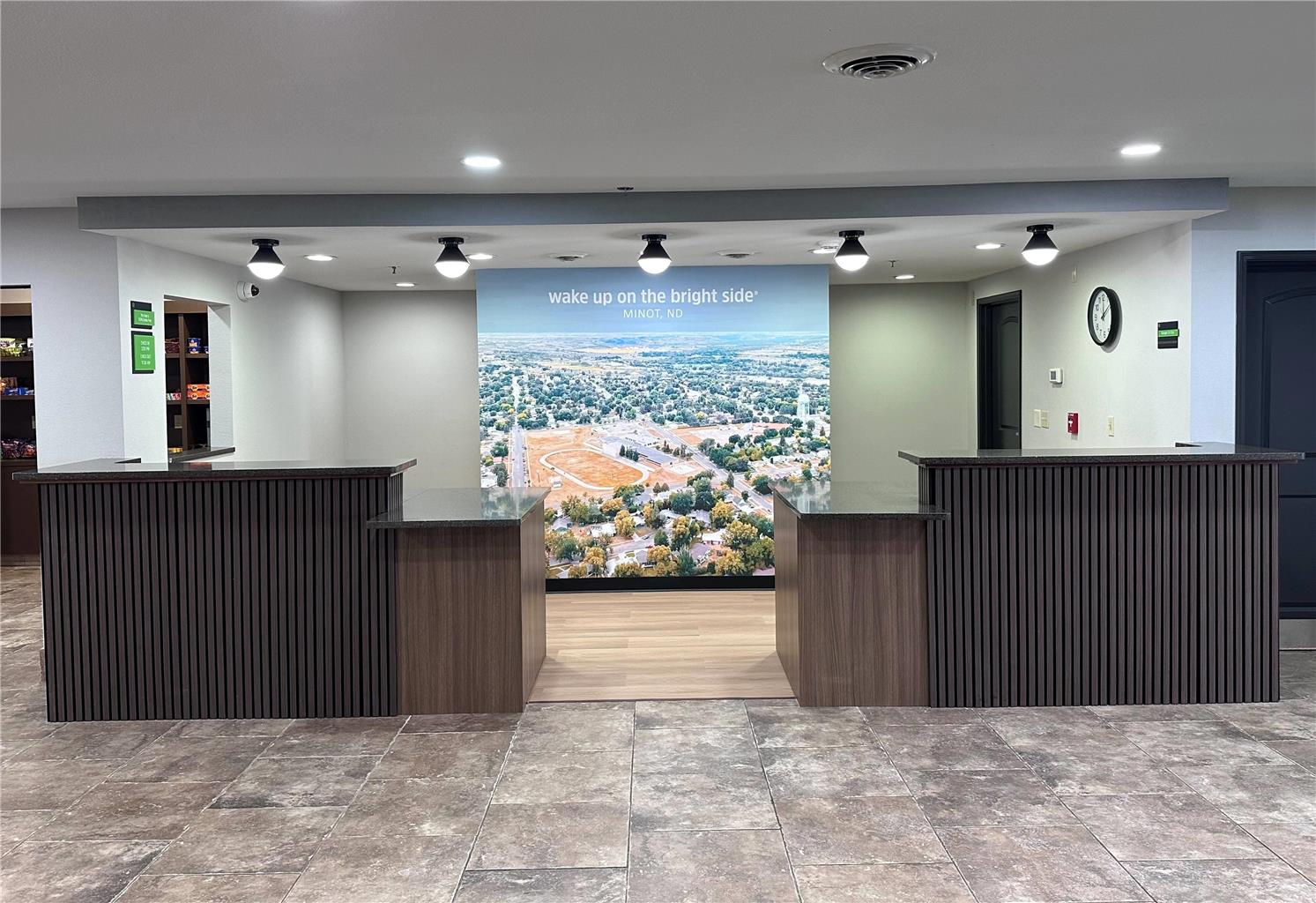 La Quinta Inn & Suites by Wyndham Minot - photo 8