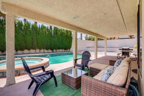6 Mi to Las Vegas Strip Home with Pool and Patio