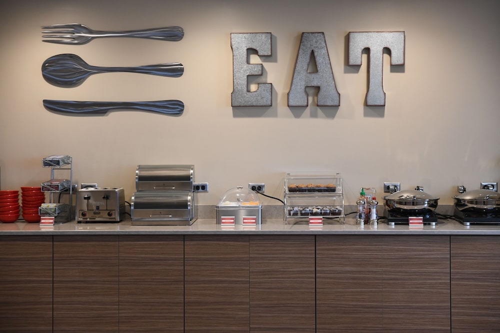 TownePlace Suites by Marriott Kansas City at Briarcliff - photo 26