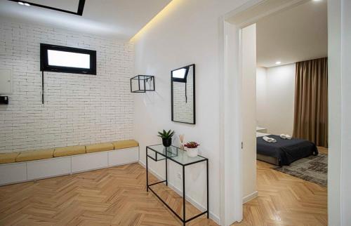 Super Cozy Stylish Apartment For 4 In Tbilisi