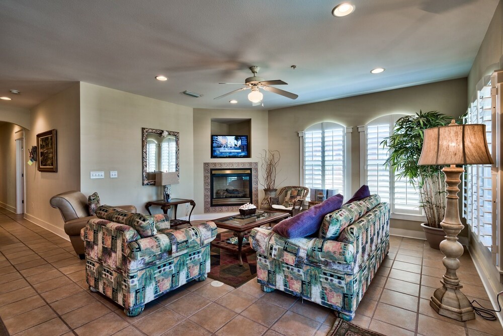 Villas at Seacrest C401 148296 by RedAwning — 4-Star Luxury Hotel in Panama City Beach, United States