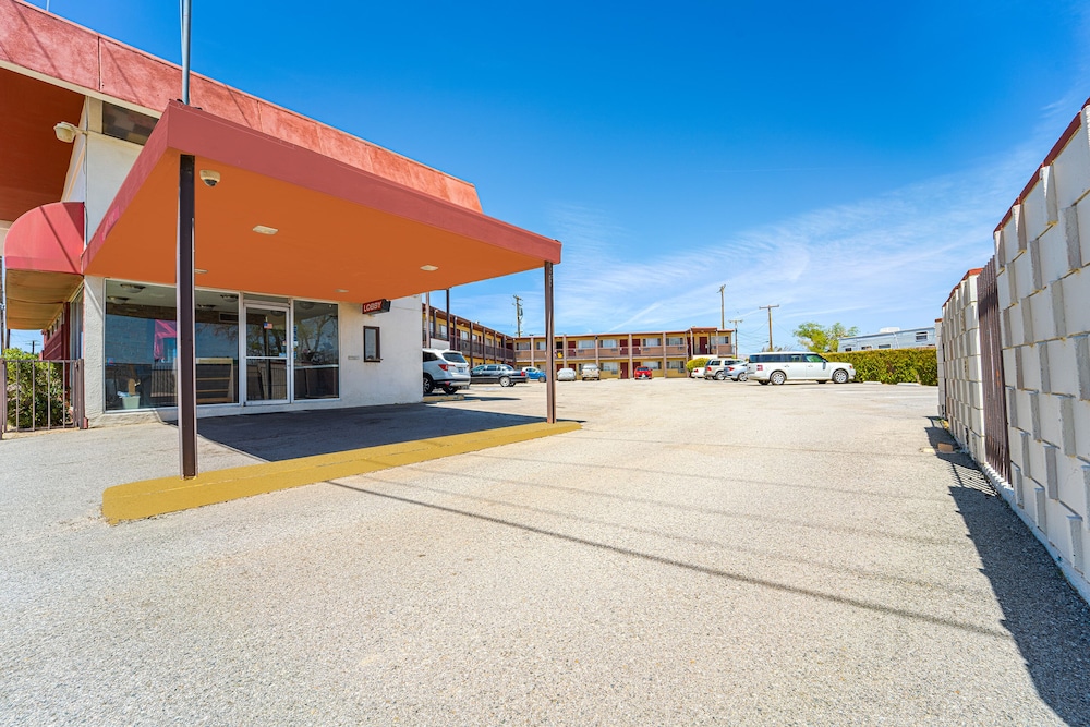 Mojave Hotel - photo 27