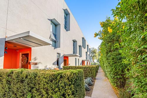 Blue Cactus Getaway - last minute hotel in Scottsdale