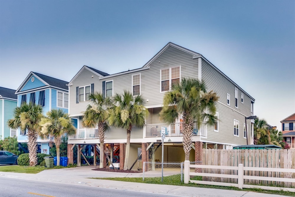 An Amazing Surfside Beach Escape - photo 53