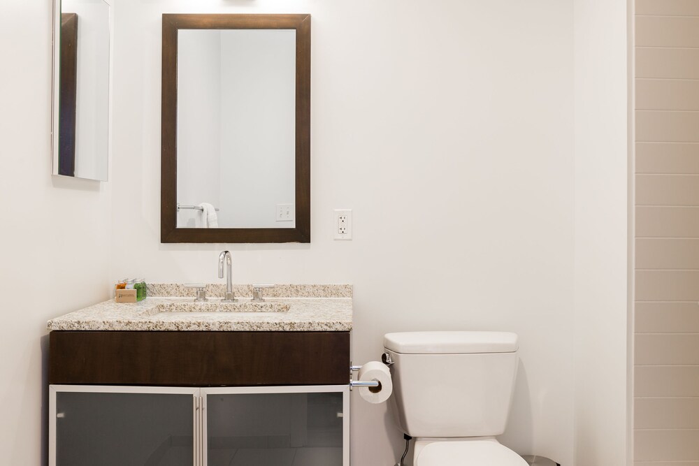 Pristine Fenway Suites by Sonder - photo 23