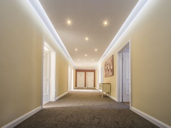 Hotel Interior/Public Areas