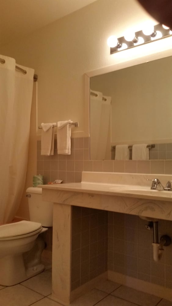 American Inn of Liberal - photo 26