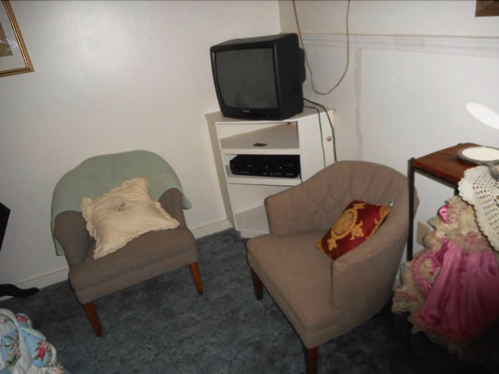 Bluebonnet Inn - photo 8
